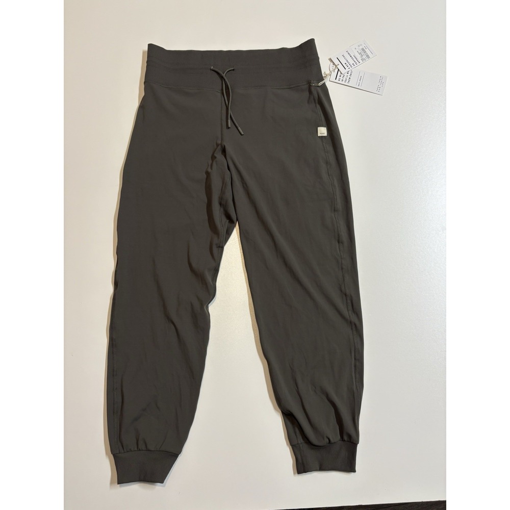 Women's Vuori Green Daily Joggers